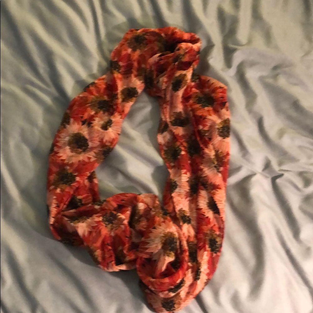 Never been worn sunflower infinity scarf.